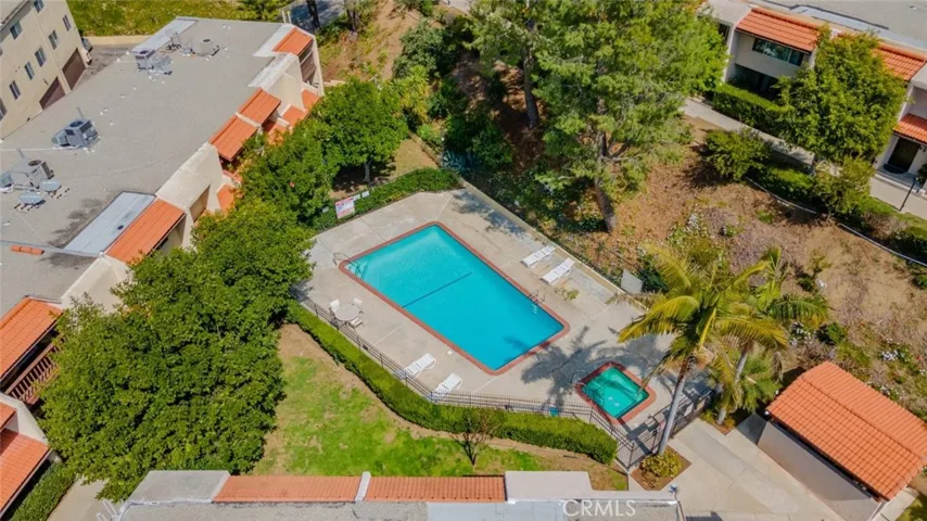 8038 Via Pompeii, Burbank, California 91504