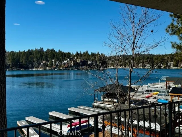 342 Lake Resort Road, Lake Arrowhead, California 92352