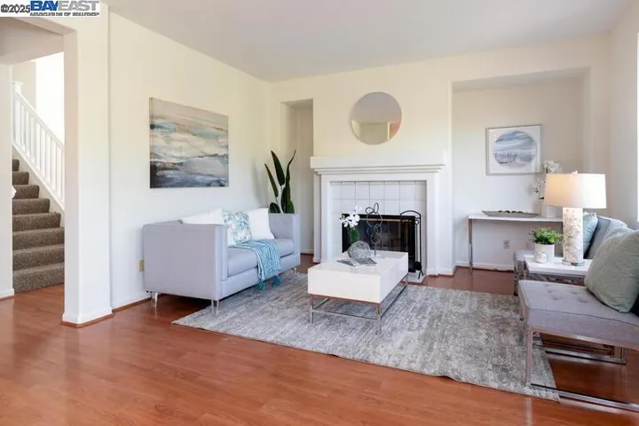 220 Bridgehead Ln, Hayward, California 94544