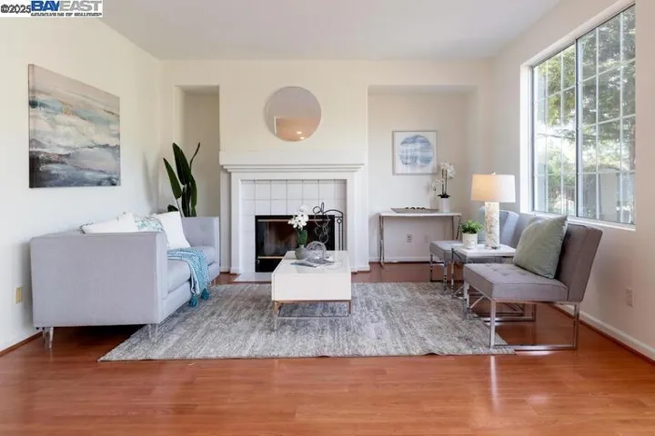 220 Bridgehead Ln, Hayward, California 94544