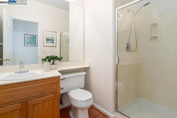 220 Bridgehead Ln, Hayward, California 94544