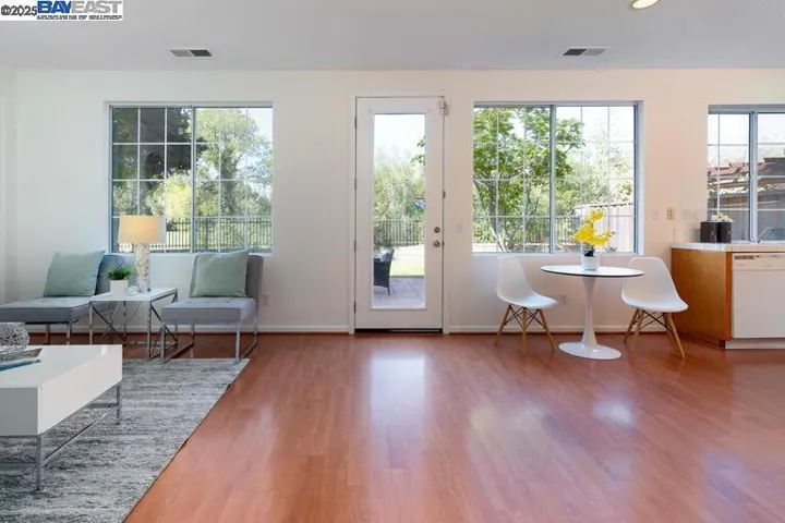 220 Bridgehead Ln, Hayward, California 94544