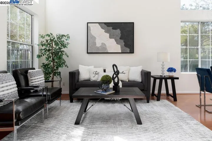 220 Bridgehead Ln, Hayward, California 94544