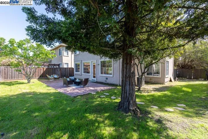 220 Bridgehead Ln, Hayward, California 94544