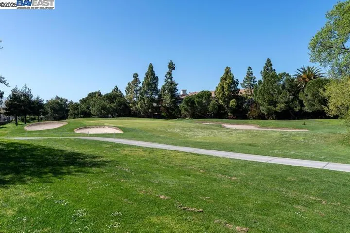 220 Bridgehead Ln, Hayward, California 94544