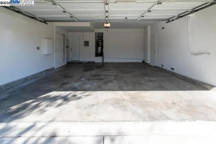 220 Bridgehead Ln, Hayward, California 94544