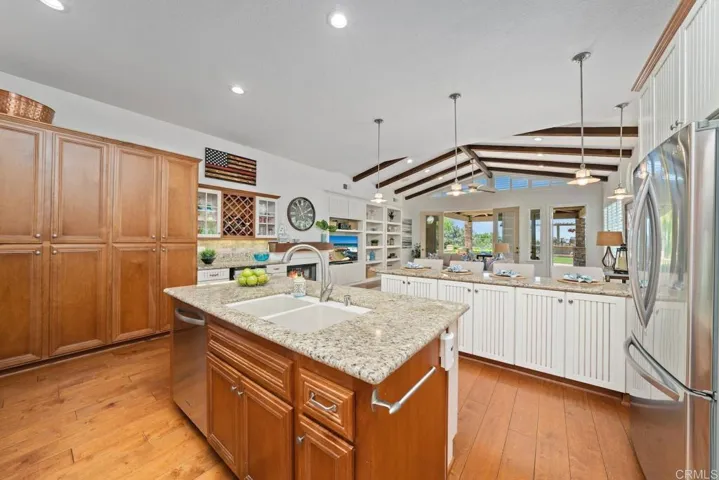 1254 Mariposa Road, Carlsbad, California 92011