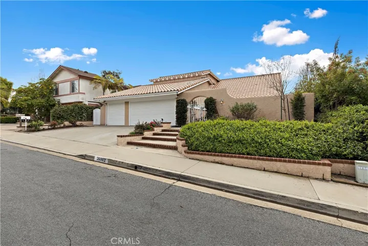 26982 Pueblonuevo Drive, Mission Viejo, California 92691