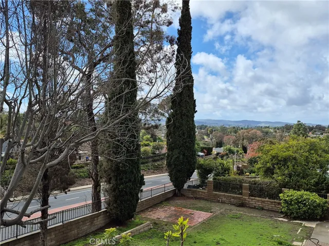26982 Pueblonuevo Drive, Mission Viejo, California 92691