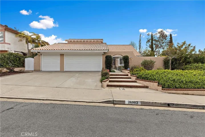 26982 Pueblonuevo Drive, Mission Viejo, California 92691