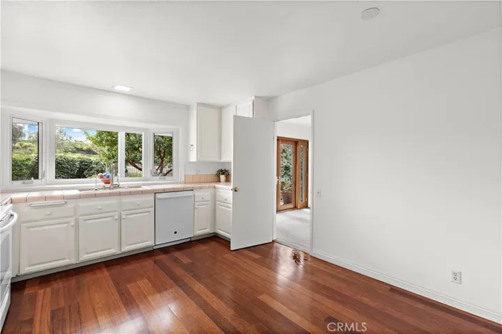 26982 Pueblonuevo Drive, Mission Viejo, California 92691