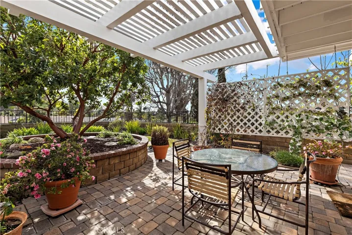 26982 Pueblonuevo Drive, Mission Viejo, California 92691