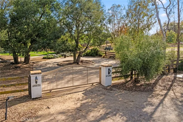 20575 Avenida De Arboles, Murrieta, California 92562