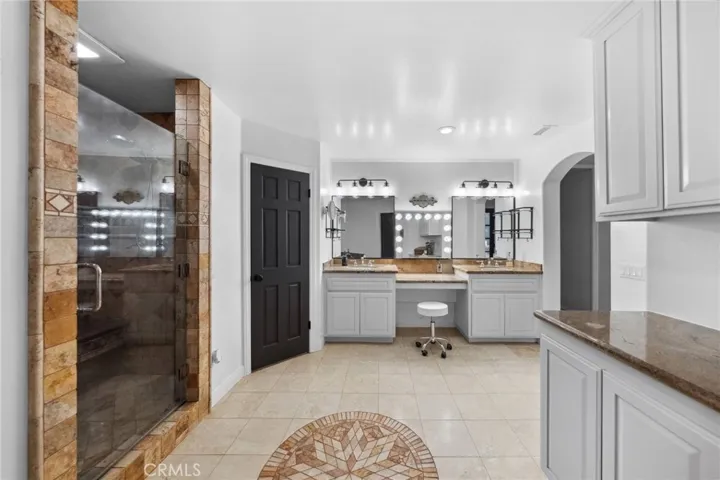 20575 Avenida De Arboles, Murrieta, California 92562