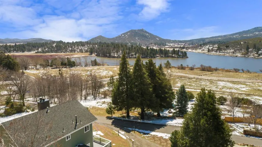 34678 Navajo Road, Julian, California 92036