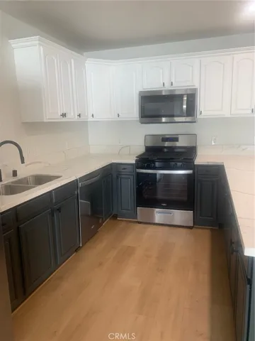 5828 S Chariton Avenue, Los Angeles, California 90056