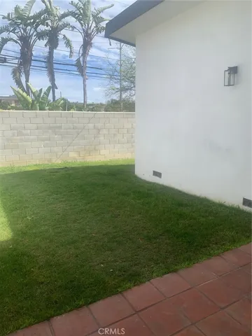5828 S Chariton Avenue, Los Angeles, California 90056