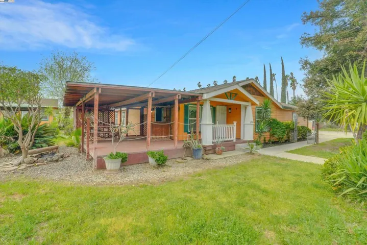 124 San Joaquin St, Modesto, California 95358