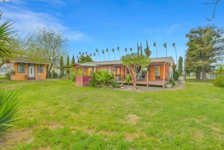 124 San Joaquin St, Modesto, California 95358