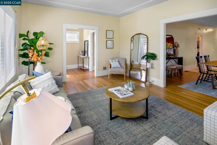 713 Pacific Ave, Alameda, California 94501