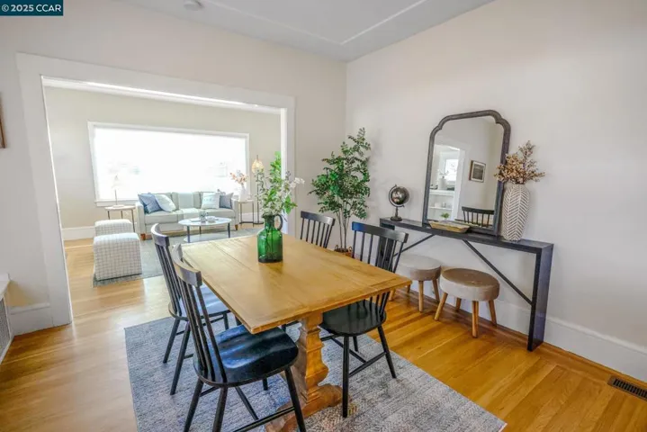 713 Pacific Ave, Alameda, California 94501