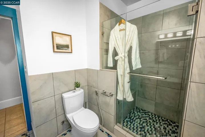713 Pacific Ave, Alameda, California 94501