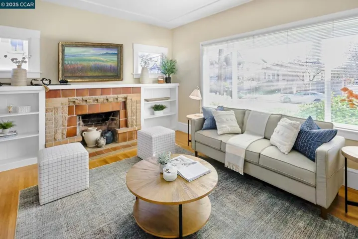 713 Pacific Ave, Alameda, California 94501