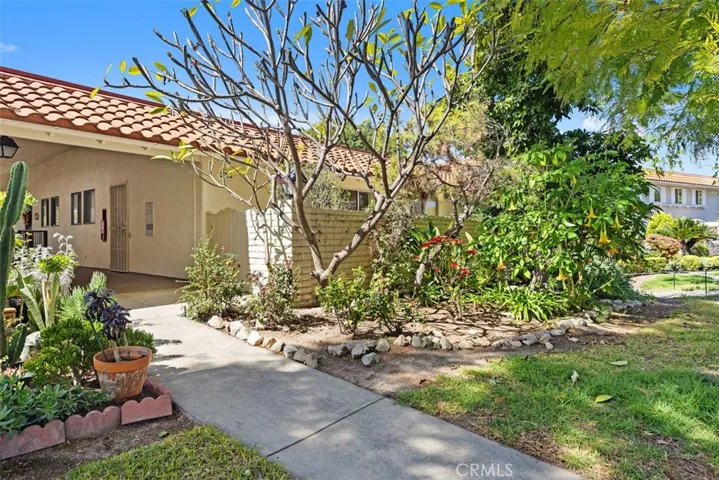 2319 Via Puerta P, Laguna Woods, California 92637