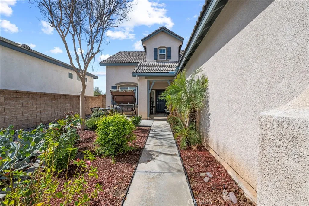 29315 Cinnamon Wood Way, Menifee, California 92584 home-pic-4