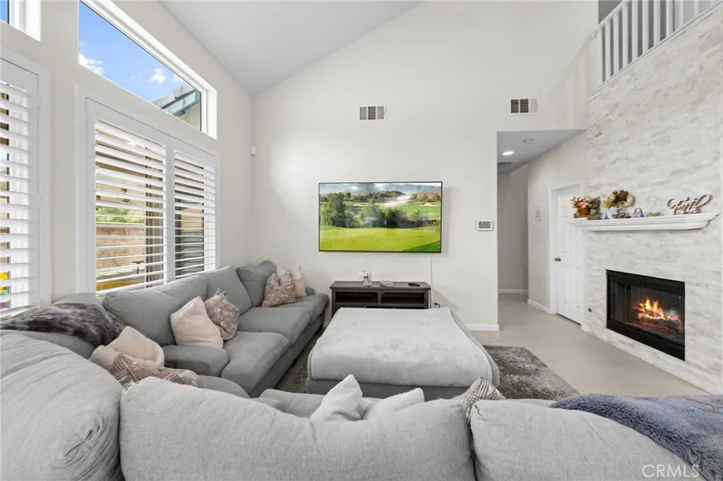 29315 Cinnamon Wood Way, Menifee, California 92584 home-pic-21