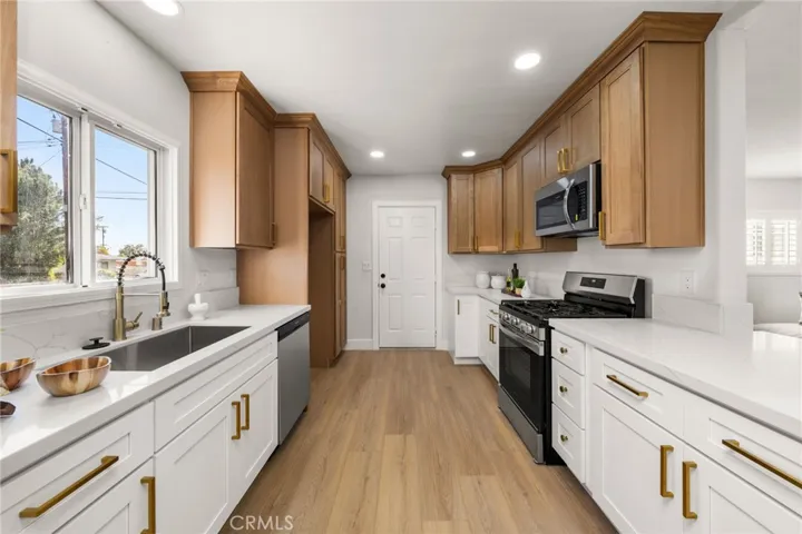 5103 N Lyman Avenue, Covina, California 91724