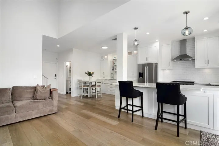 19928 Chase Street 15, Winnetka, California 91306