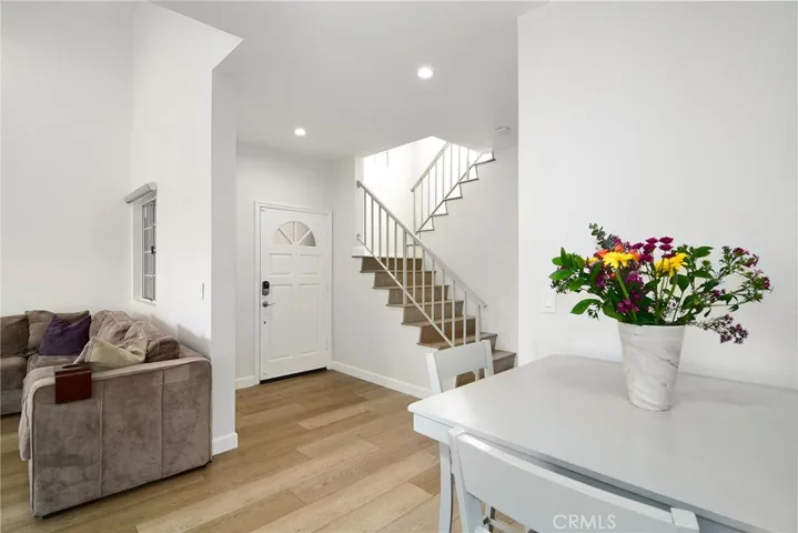 19928 Chase Street 15, Winnetka, California 91306