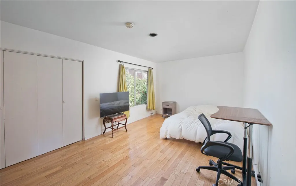 507 W Rustic Road, Santa Monica, California 90402 home-pic-15