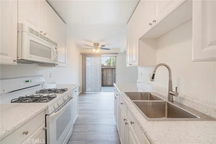 16861 Green Lane, Huntington Beach, California 92649