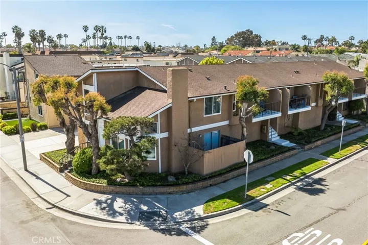 16861 Green Lane, Huntington Beach, California 92649