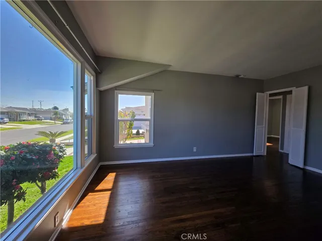 4726 Greenmeadows Avenue, Torrance, California 90505