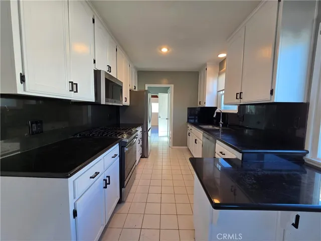 4726 Greenmeadows Avenue, Torrance, California 90505