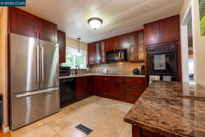 7050 Starr Rd, Windsor, California 95492