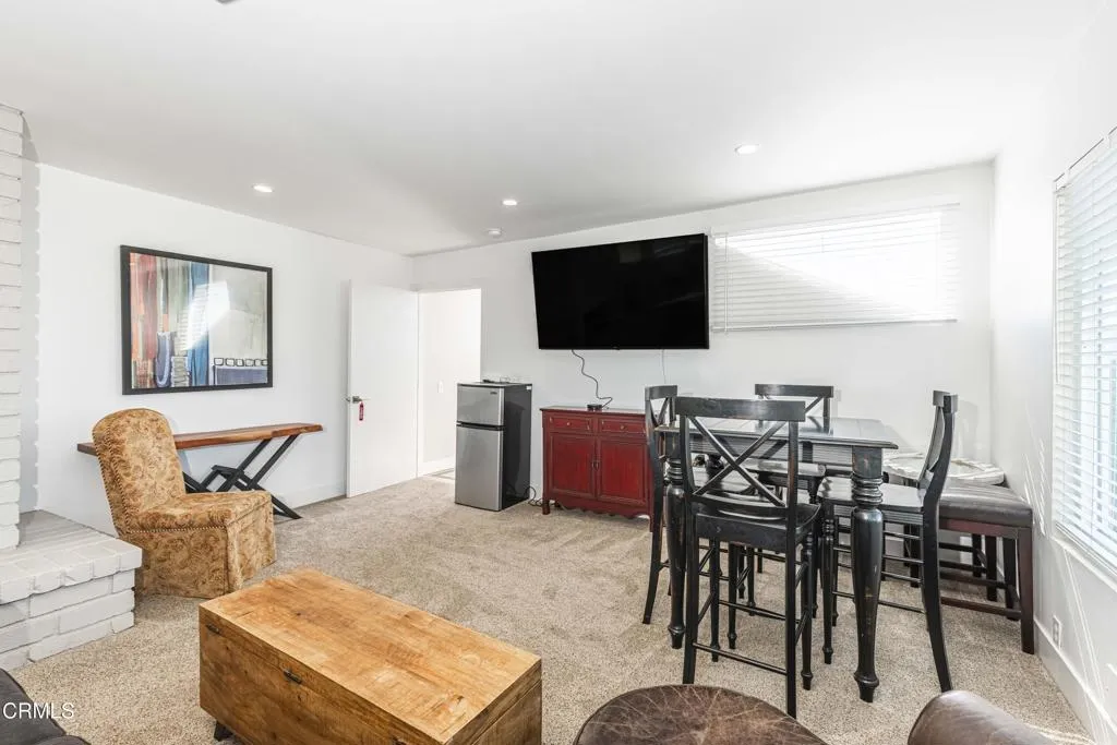 2516 Roosevelt Boulevard, Oxnard, California 93035 home-pic-12