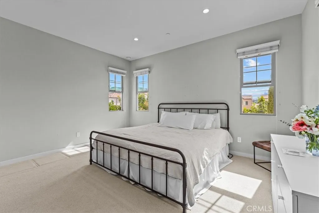 221 Milky Way, Irvine, California 92618 home-pic-21