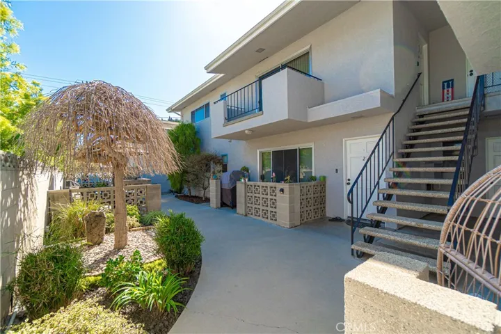 5536 E Daggett Street, Long Beach, California 90815