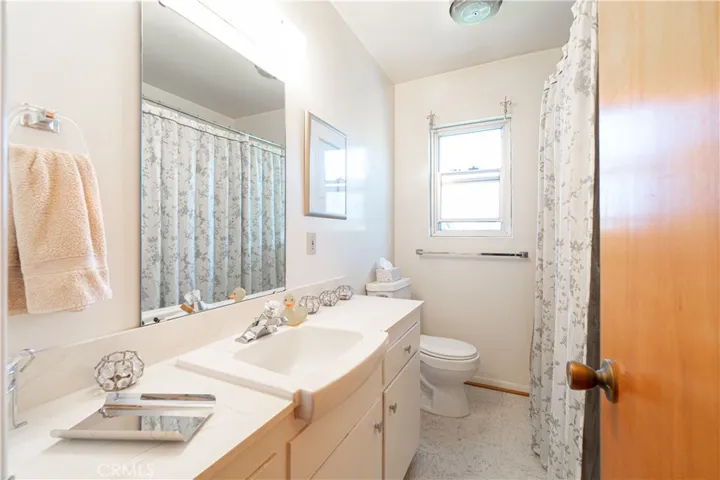 5536 E Daggett Street, Long Beach, California 90815