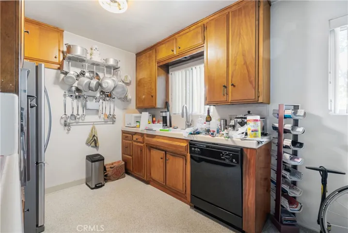 5536 E Daggett Street, Long Beach, California 90815
