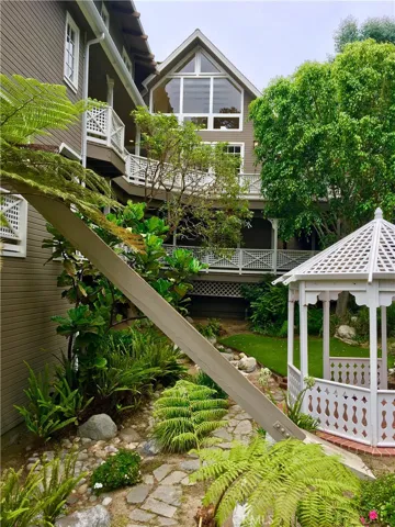 590 Diamond, Laguna Beach, California 92651