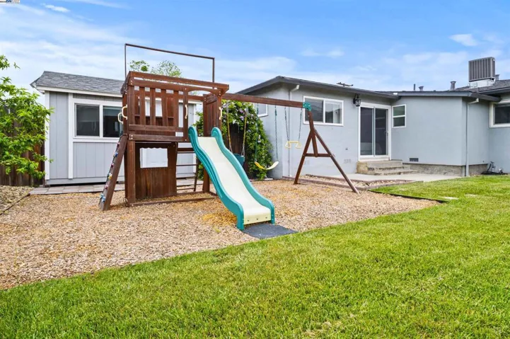 1055 Locust St, Livermore, California 94551
