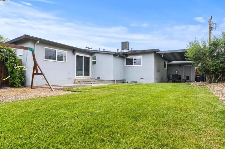 1055 Locust St, Livermore, California 94551