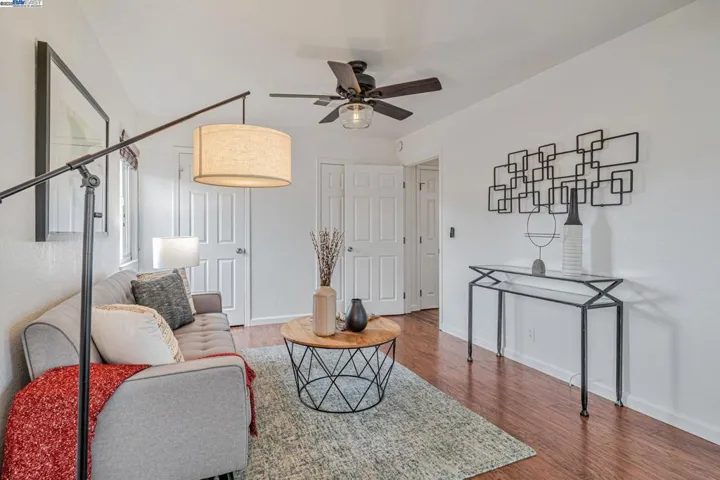 1055 Locust St, Livermore, California 94551
