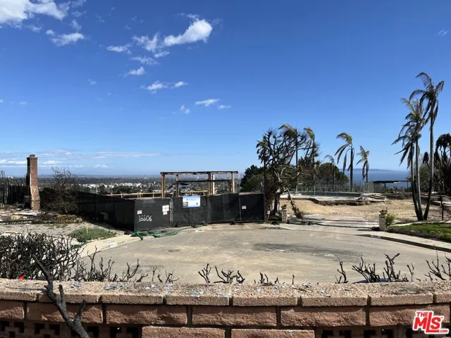 16615 Merrivale Lane, Pacific Palisades, California 90272