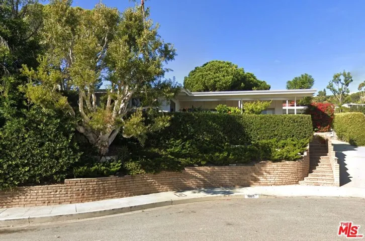 16615 Merrivale Lane, Pacific Palisades, California 90272